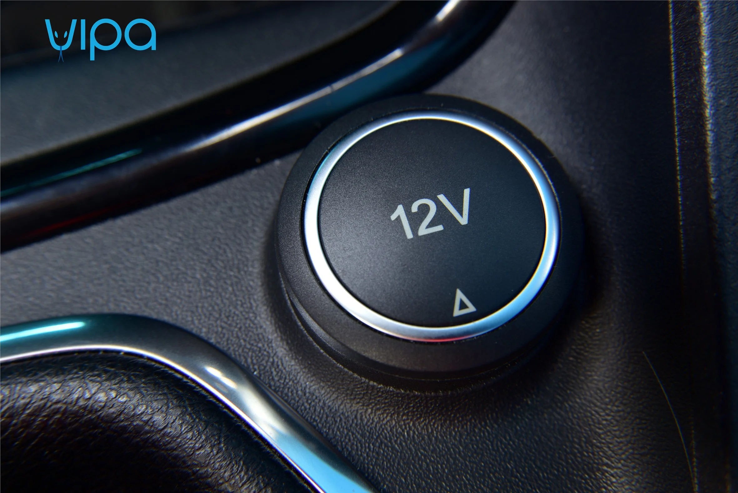 12V/24V IN CAR USB CHARGER - Image 4